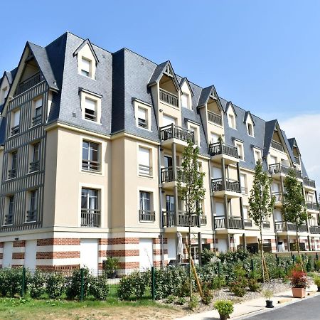 Apartment Les Arts-1 By Interhome Довиль Экстерьер фото